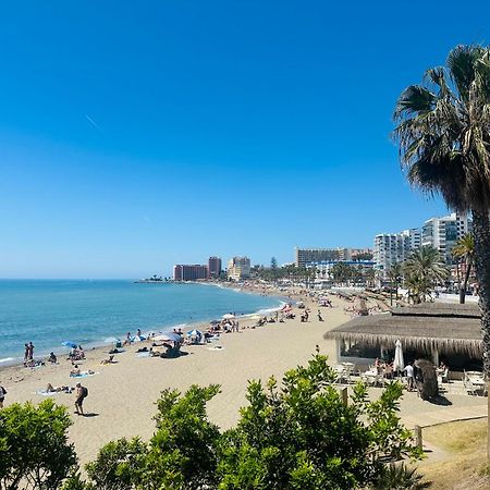 Luxury Beachfront Apartment In Benalmadena Costa Kültér fotó