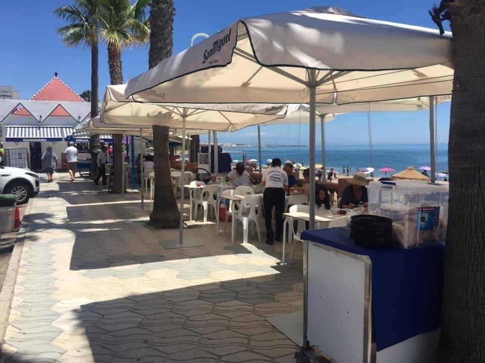 Luxury Beachfront Apartment In Benalmadena Costa Kültér fotó