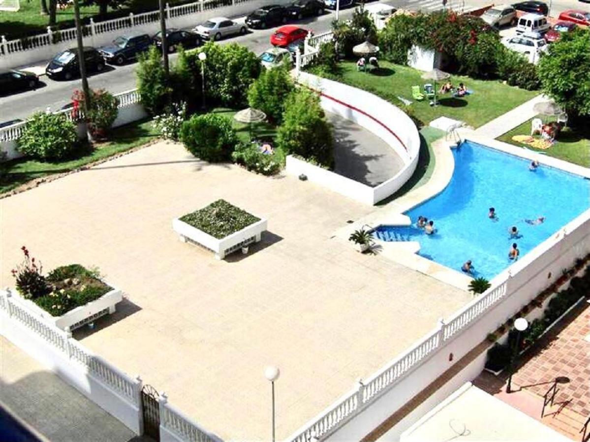 Luxury Beachfront Apartment In Benalmadena Costa Kültér fotó