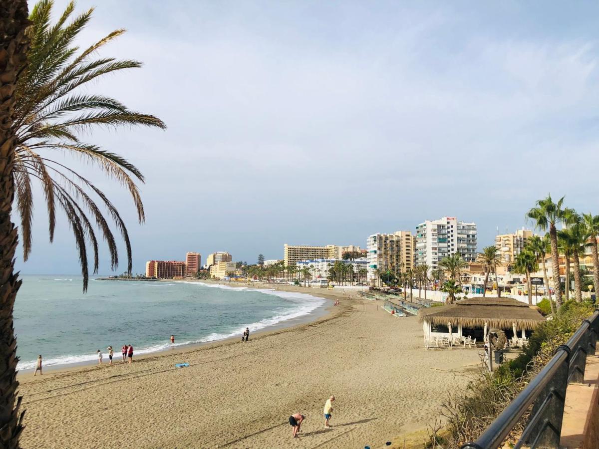 Luxury Beachfront Apartment In Benalmadena Costa Kültér fotó