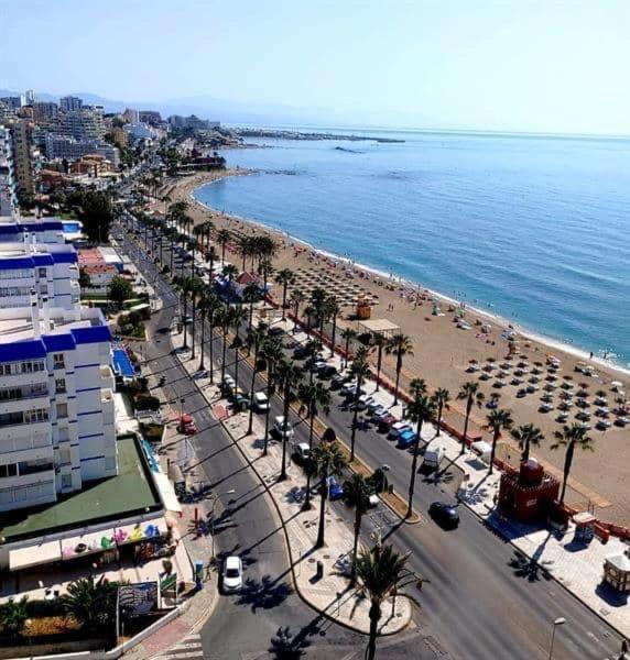 Luxury Beachfront Apartment In Benalmadena Costa Kültér fotó