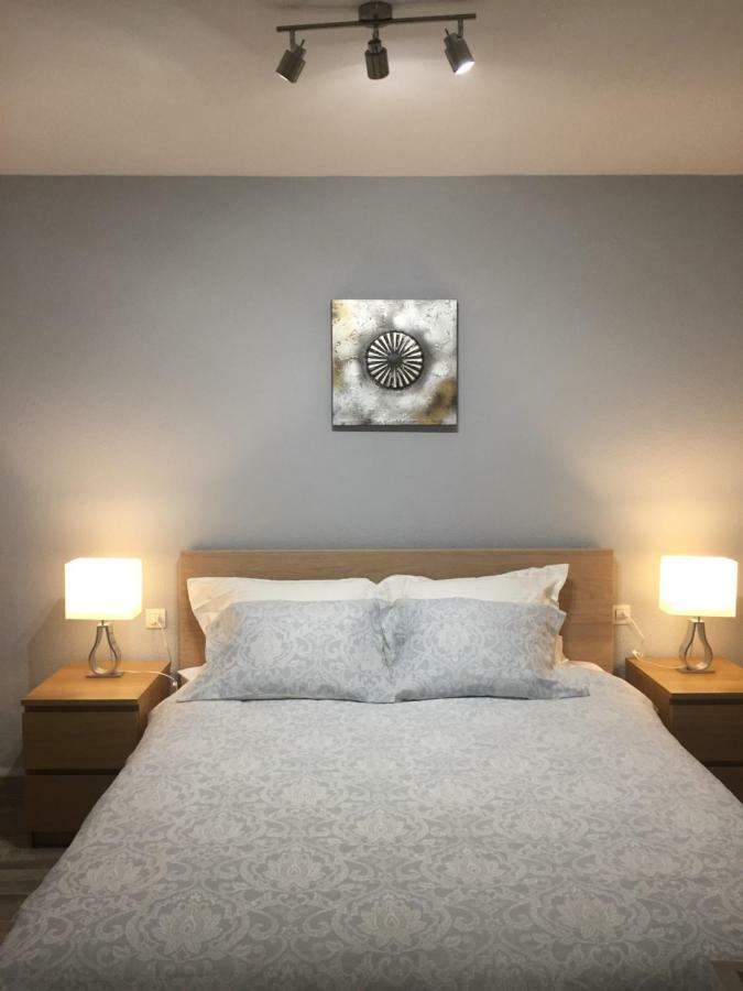 Luxury Beachfront Apartment In Benalmadena Costa Kültér fotó
