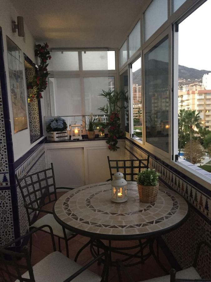 Luxury Beachfront Apartment In Benalmadena Costa Kültér fotó
