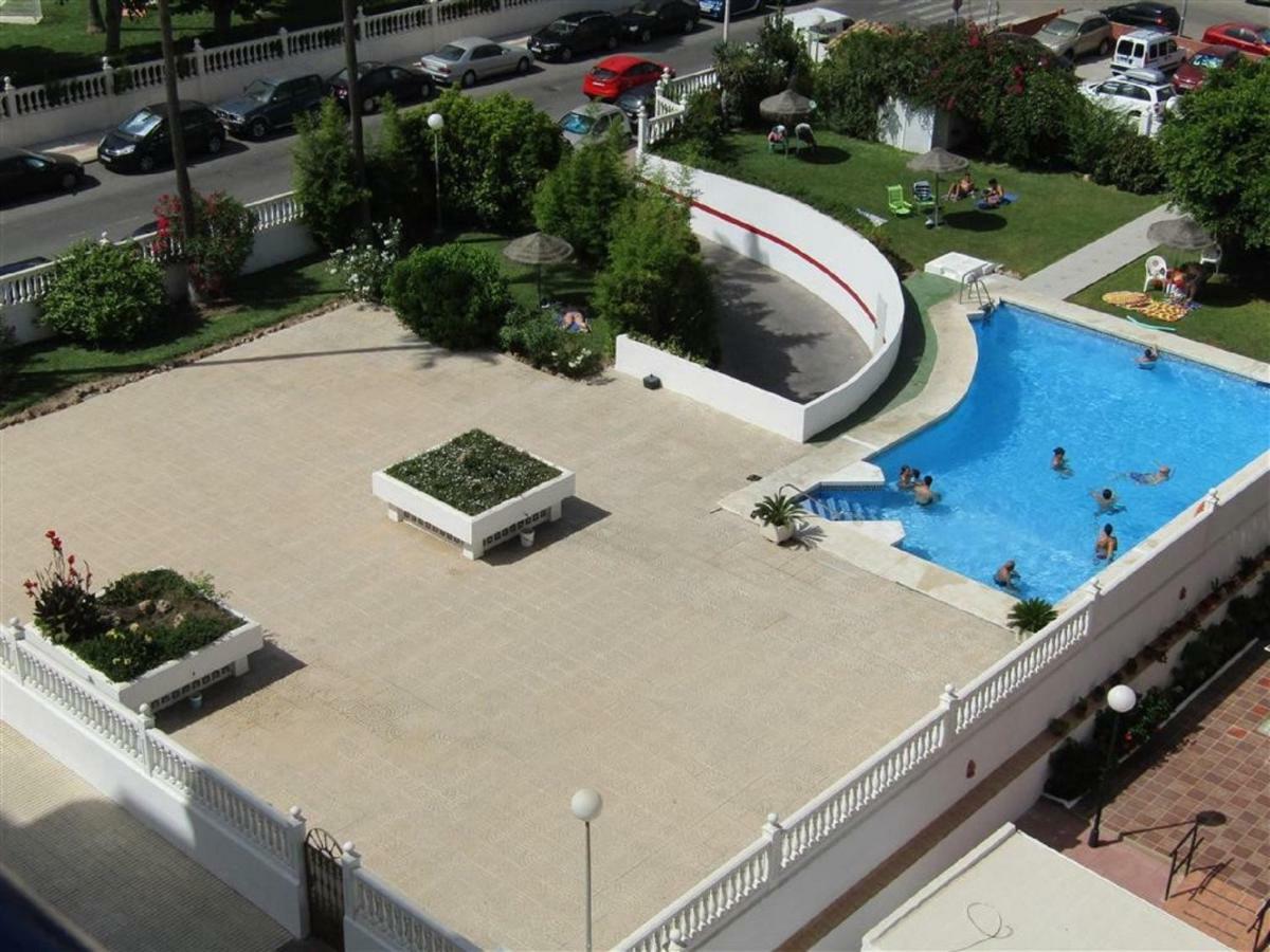 Luxury Beachfront Apartment In Benalmadena Costa Kültér fotó