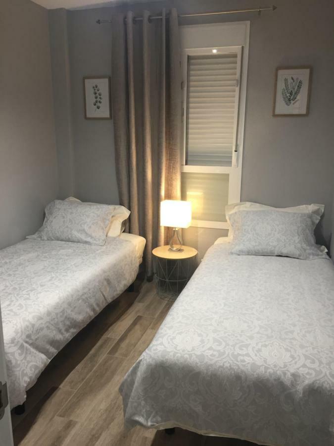 Luxury Beachfront Apartment In Benalmadena Costa Kültér fotó